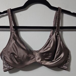 Bali Luxurious Satin Lace Bra in Gray